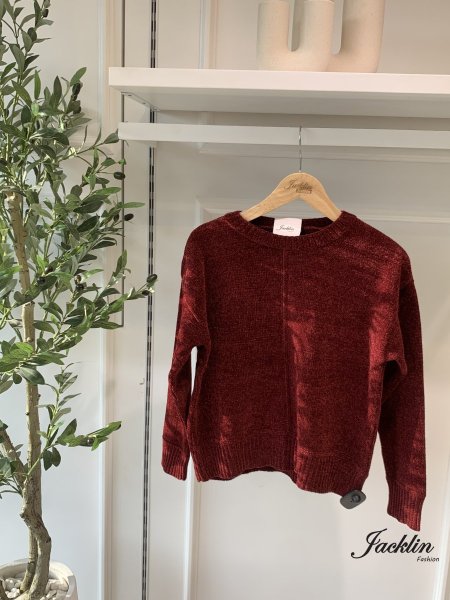 بلوزة مخمل قصيرة