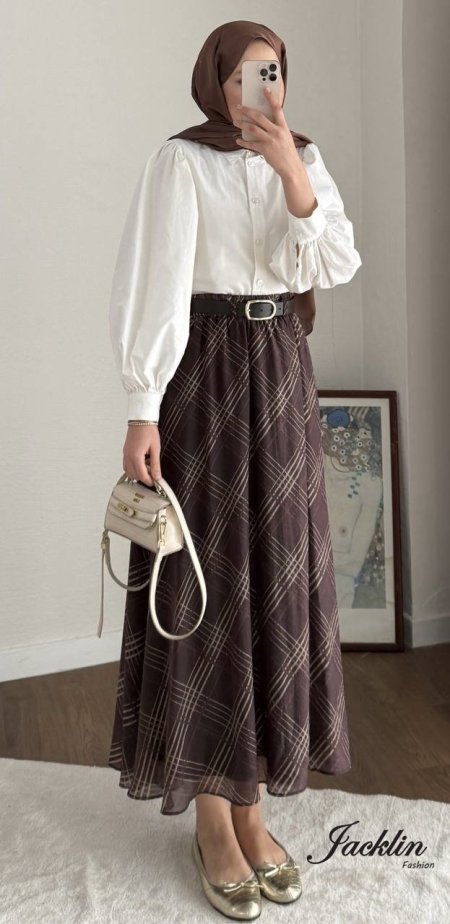 تنورة موشحة