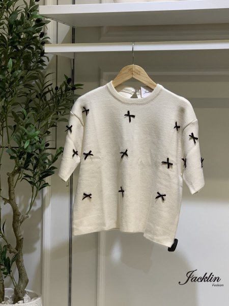 بلوزة نص كم