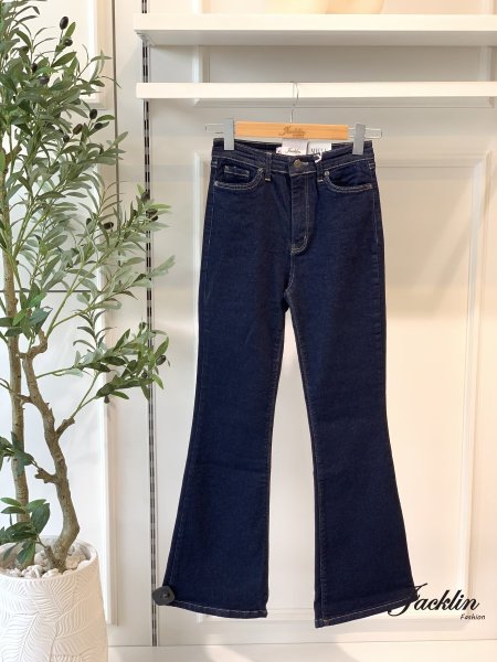 بنطلون جينز شارلستون