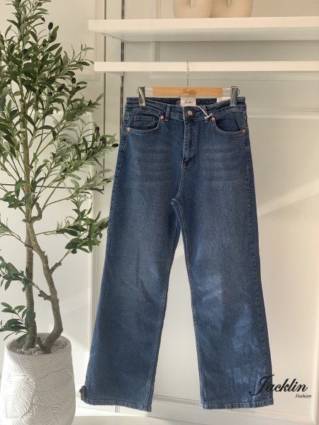 بنطلون جينز عريض