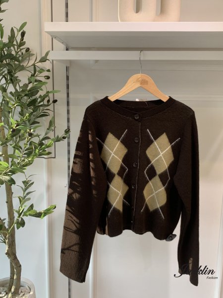 جاكيت صوف قصير
