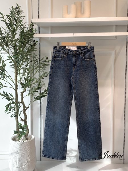 بنطلون جينز عريض